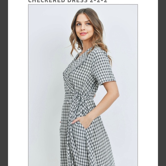 Checker dress - Picture 3 of 3